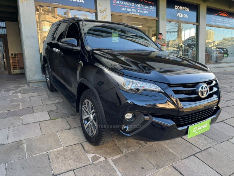HILUX SW4 2.8 SRX 4X4 16V TURBO INTERCOOLER DIESEL 4P AUTOMÁTICO - 2020 - GARIBALDI
