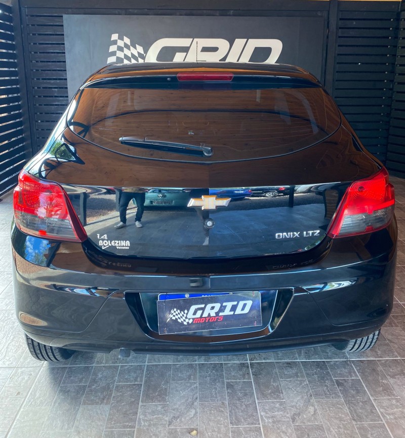 ONIX 1.4 MPFI LTZ 8V FLEX 4P MANUAL - 2016 - ESTâNCIA VELHA