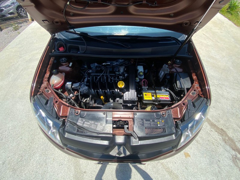 LOGAN 1.0 AUTHENTIQUE 16V FLEX 4P MANUAL - 2014 - CAXIAS DO SUL