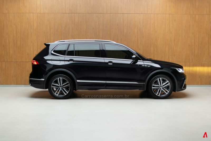 TIGUAN 2.0 ALLSPACE R-LINE 300 TSI GASOLINA 4P AUTOMÁTICO - 2024 - GARIBALDI