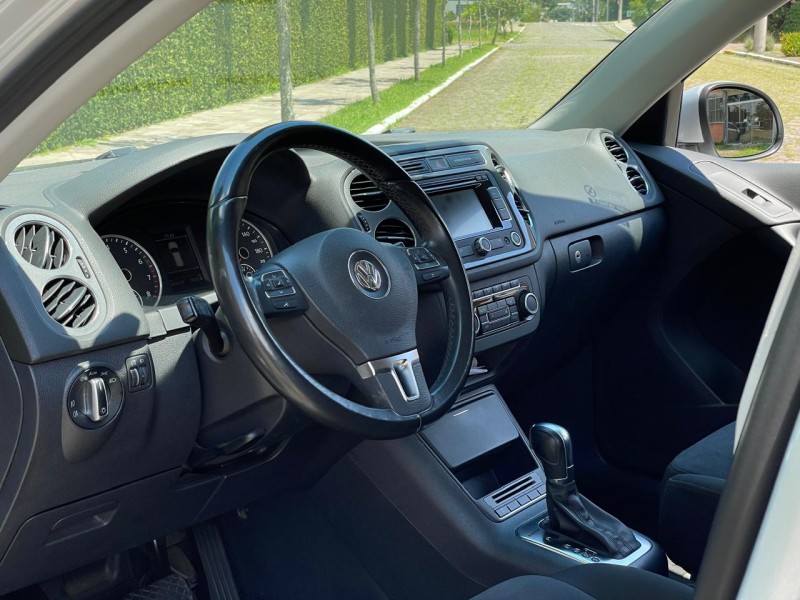 TIGUAN 2.0 TSI 16V TURBO GASOLINA 4P TIPTRONIC - 2012 - FARROUPILHA