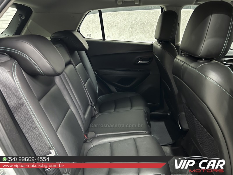 TRACKER 1.8 MPFI LTZ 4X2 16V FLEX 4P AUTOMÁTICO - 2015 - FARROUPILHA