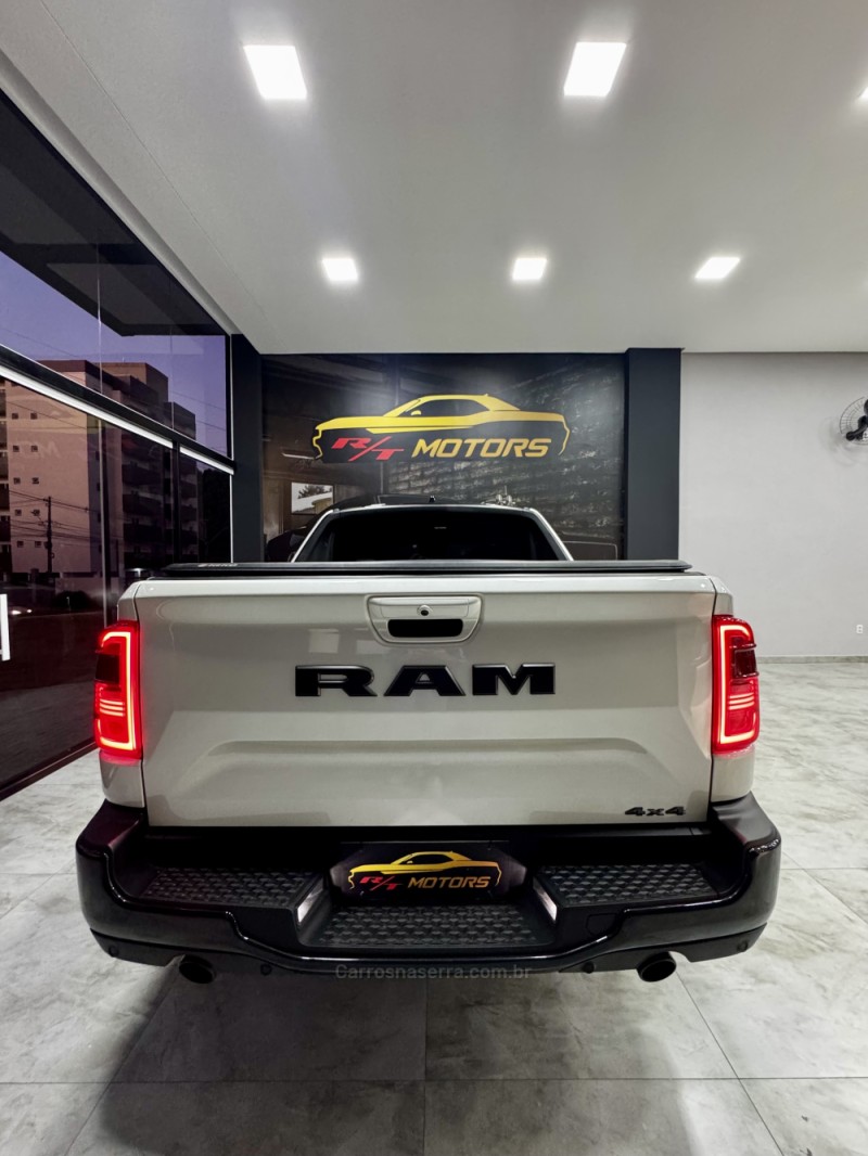 RAMPAGE 2.0 HURRICANE R/T 4 4X4 TURBO GASOLINA 4P AUTOMÁTICO - 2024 - CAXIAS DO SUL
