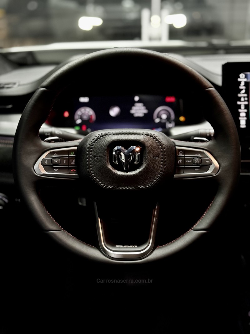 RAMPAGE 2.0 HURRICANE R/T 4 4X4 TURBO GASOLINA 4P AUTOMÁTICO - 2024 - CAXIAS DO SUL