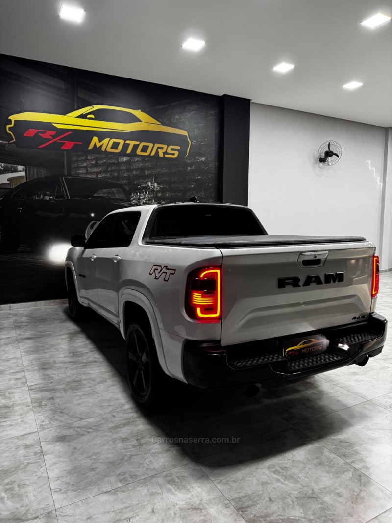 RAMPAGE 2.0 HURRICANE R/T 4 4X4 TURBO GASOLINA 4P AUTOMÁTICO - 2024 - CAXIAS DO SUL
