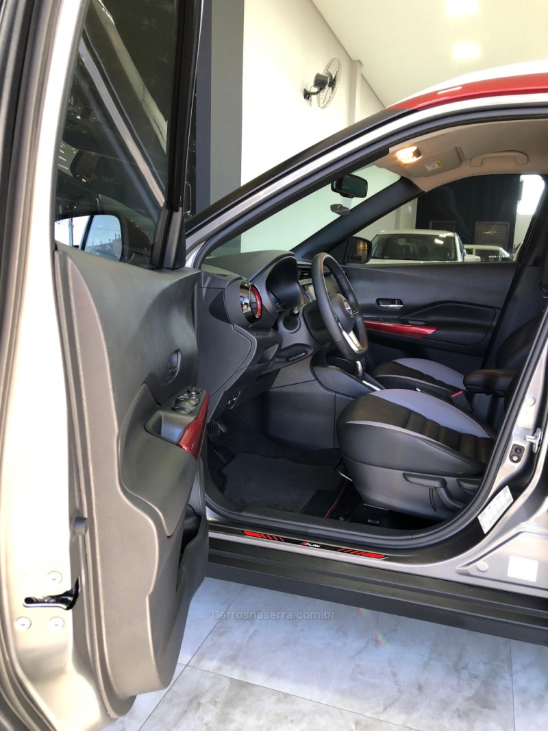 KICKS 1.6 XPLAY 16V FLEX 4P AUTOMÁTICO - 2023 - CAXIAS DO SUL