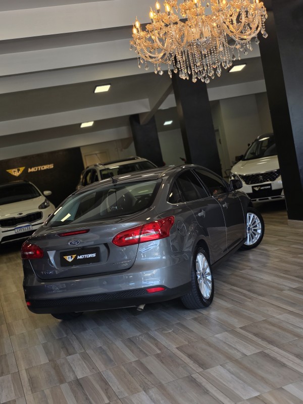 FOCUS 2.0 TITANIUM SEDAN 16V FLEX 4P AUTOMÁTICO - 2016 - CAXIAS DO SUL