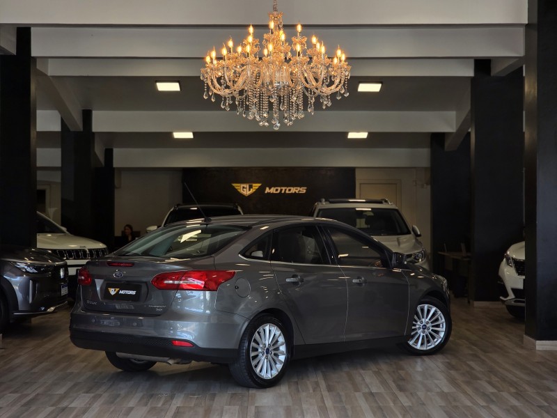 FOCUS 2.0 TITANIUM SEDAN 16V FLEX 4P AUTOMÁTICO - 2016 - CAXIAS DO SUL
