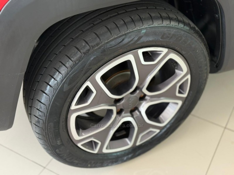 RENEGADE 1.8 16V FLEX LONGITUDE 4P AUTOMÁTICO - 2016 - VACARIA