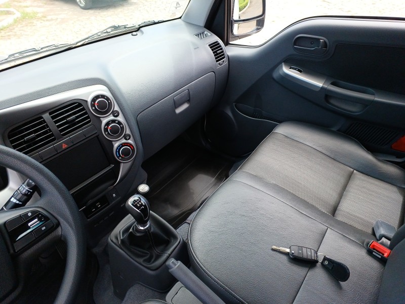 BONGO 2.5 K-2500 4X2 CS TURBO DIESEL 2P MANUAL - 2026 - FLORES DA CUNHA