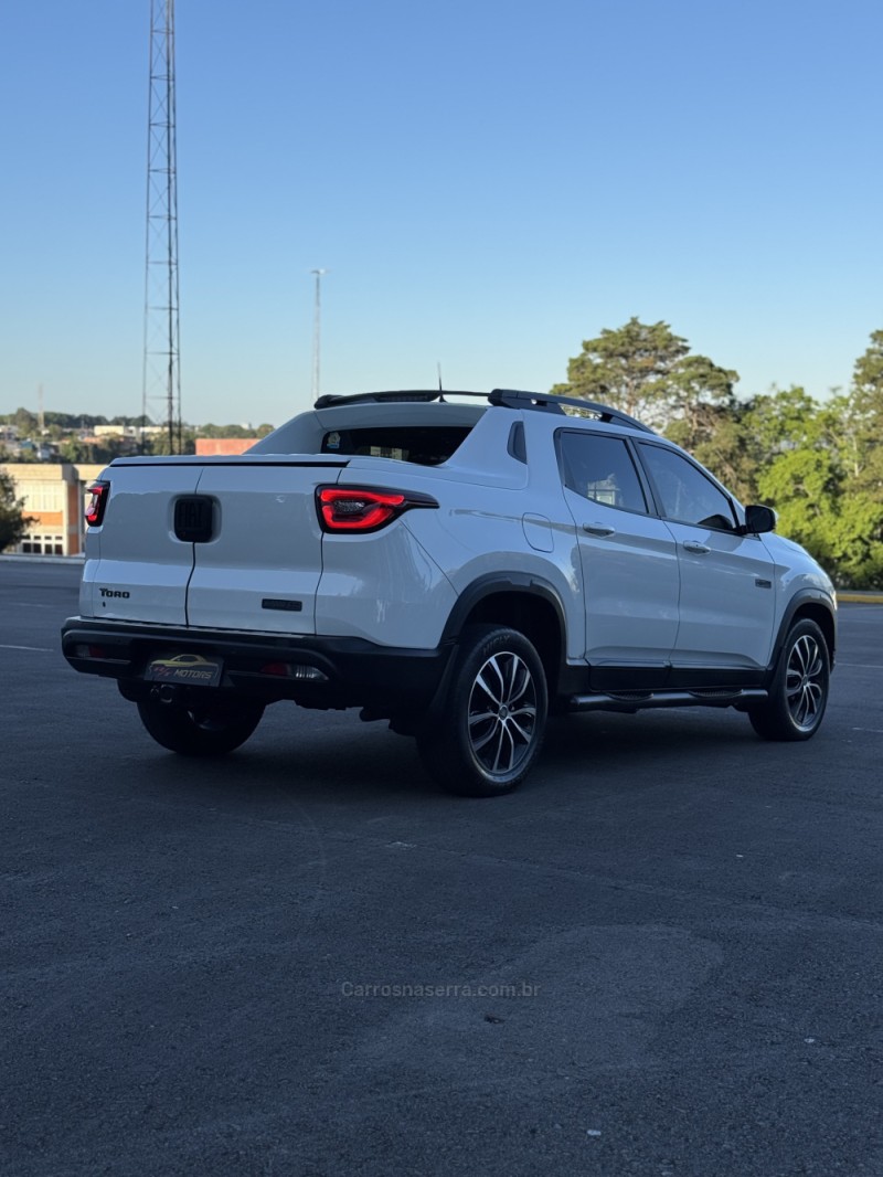 TORO 2.0 16V ULTRA 4X4 AT9 DIESEL 4P AUTOMÁTICO - 2020 - CAXIAS DO SUL