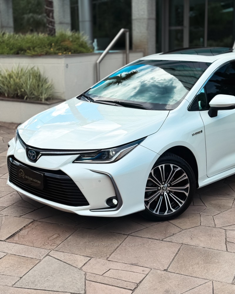 COROLLA 1.8 ALTIS PREMIUM 16V HÍBRIDO 4P AUTOMÁTICO - 2023 - NOVO HAMBURGO
