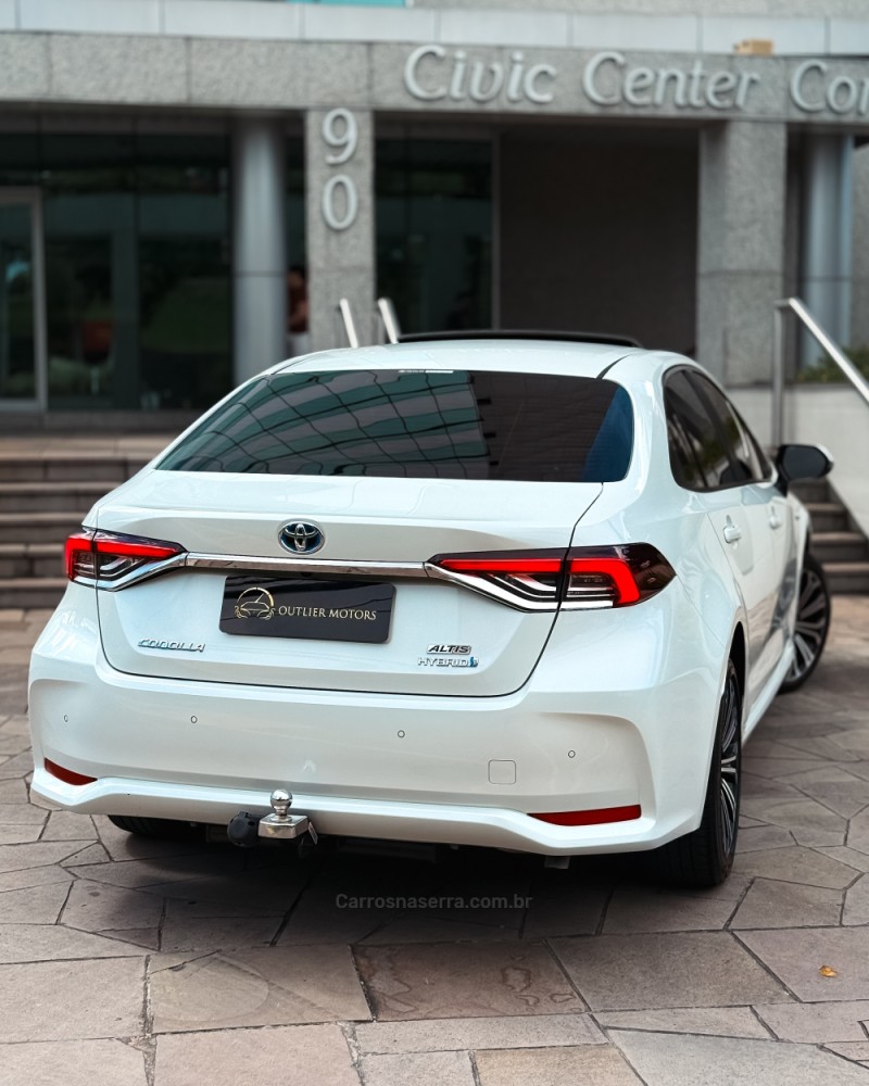 COROLLA 1.8 ALTIS PREMIUM 16V HÍBRIDO 4P AUTOMÁTICO - 2023 - NOVO HAMBURGO