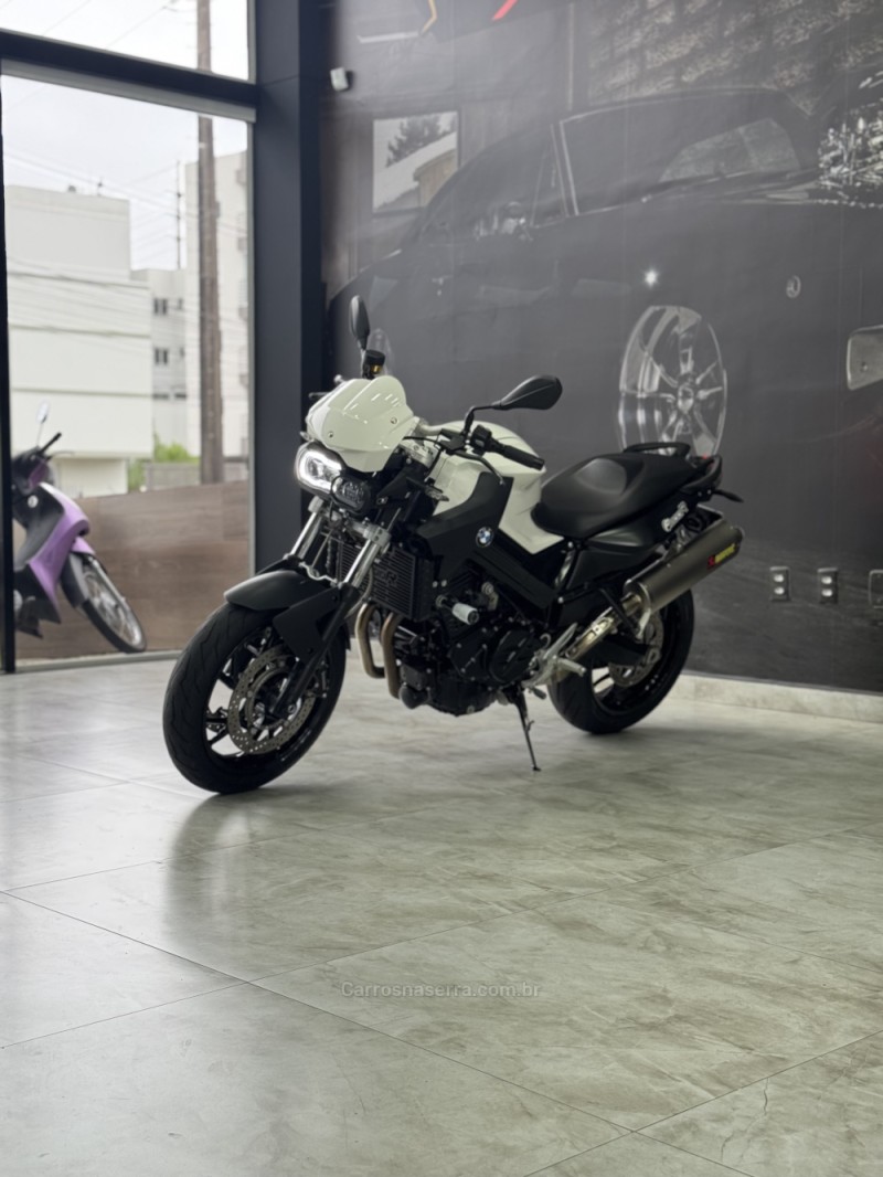 f 800 r 2011 caxias do sul