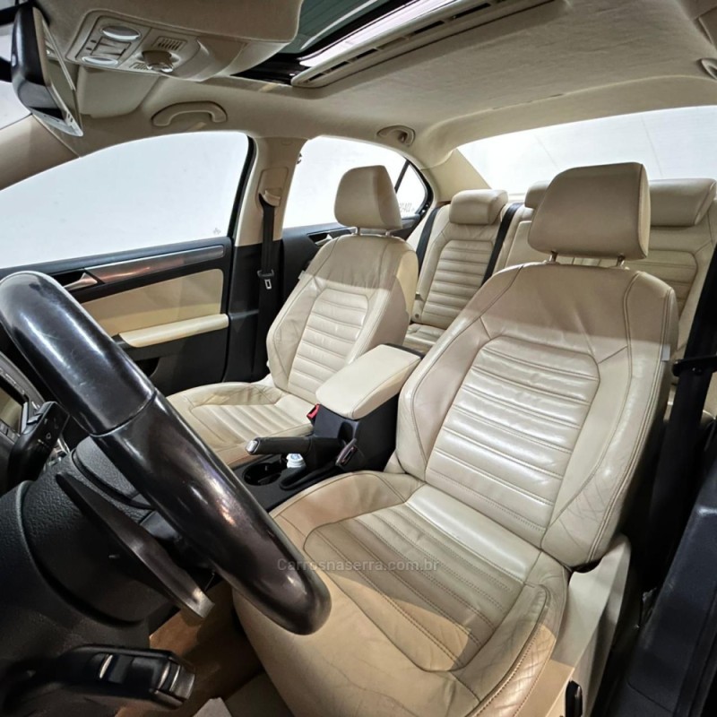 JETTA 2.0 TSI HIGHLINE 211CV GASOLINA 4P TIPTRONIC - 2013 - VACARIA