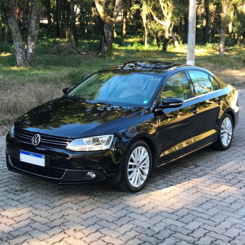 jetta 2.0 tsi highline 211cv gasolina 4p tiptronic 2013 vacaria