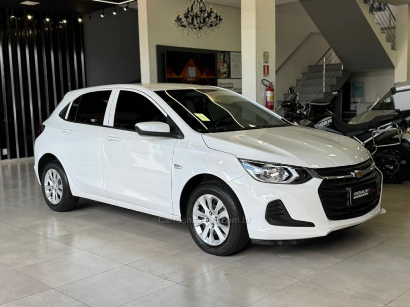 onix 1.0 hatch turbo 12v flex 4p automatico 2021 dois irmaos