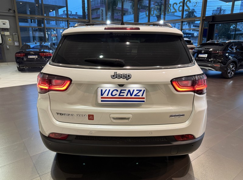 COMPASS 2.0 LONGITUDE TD350 TURBO DIESEL 4X4 4P AUTOMÁTICO - 2022 - FARROUPILHA