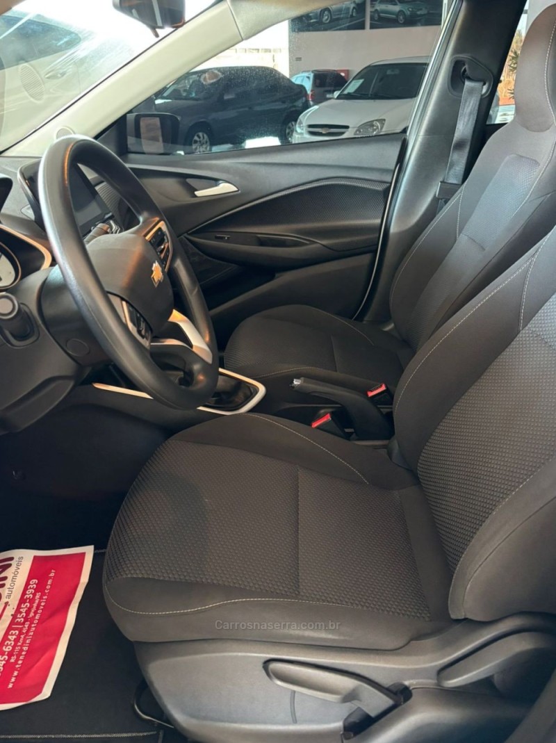 ONIX 1.0 LT PLUS 8V FLEX 4P MANUAL - 2023 - IGREJINHA