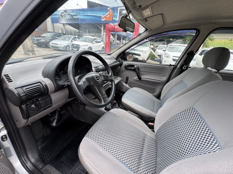 CLASSIC 1.0 MPFI LIFE 8V FLEX 4P MANUAL - 2009 - DOIS IRMãOS