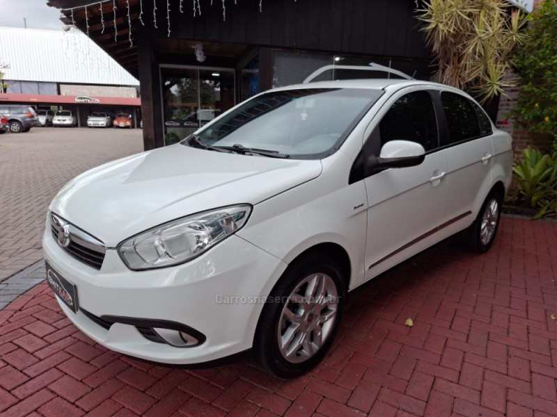 GRAND SIENA 1.6 MPI ESSENCE 16V FLEX 4P AUTOMATIZADO