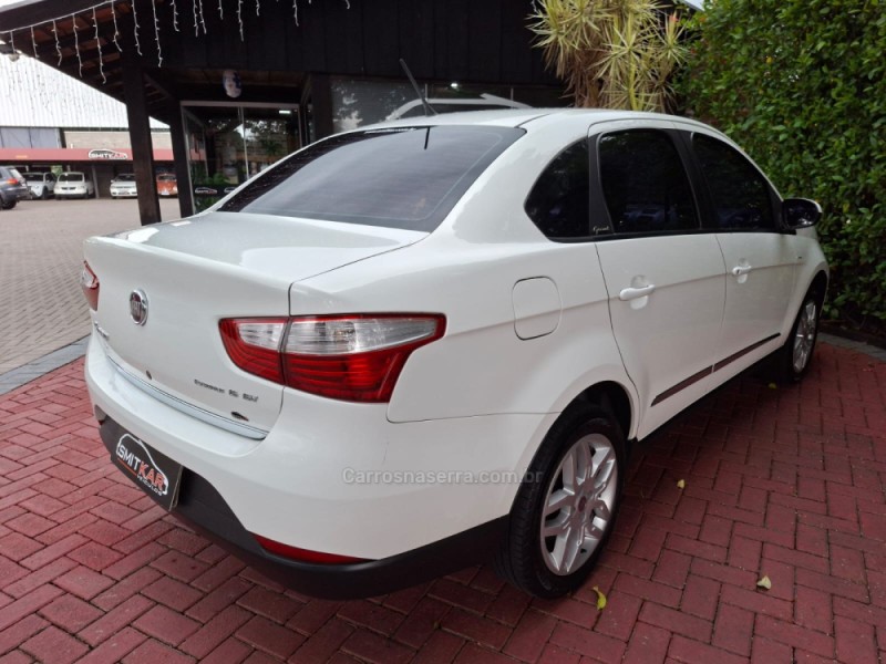 GRAND SIENA 1.6 MPI ESSENCE 16V FLEX 4P AUTOMATIZADO - 2013 - ROLANTE