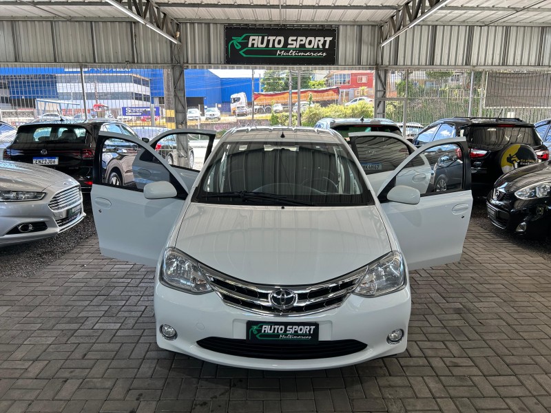 ETIOS 1.5 XLS SEDAN 16V FLEX 4P MANUAL - 2013 - CAXIAS DO SUL