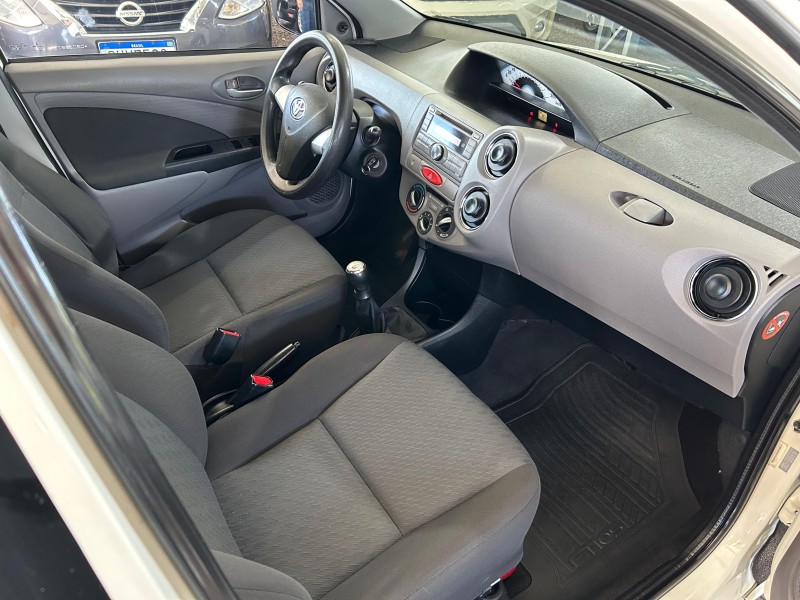 ETIOS 1.5 XLS SEDAN 16V FLEX 4P MANUAL - 2013 - CAXIAS DO SUL