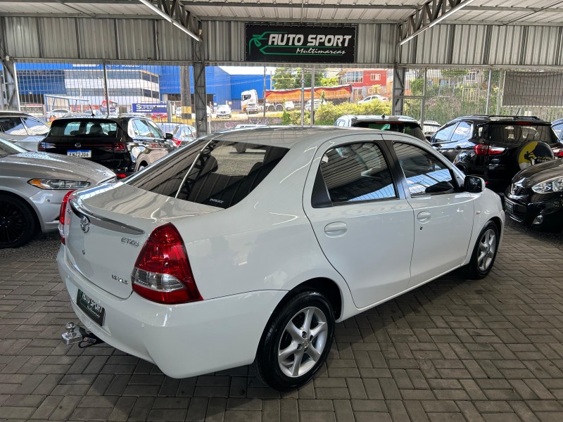ETIOS 1.5 XLS SEDAN 16V FLEX 4P MANUAL - 2013 - CAXIAS DO SUL
