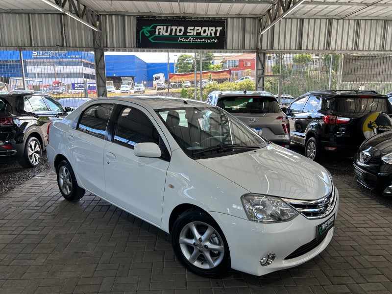 ETIOS 1.5 XLS SEDAN 16V FLEX 4P MANUAL - 2013 - CAXIAS DO SUL