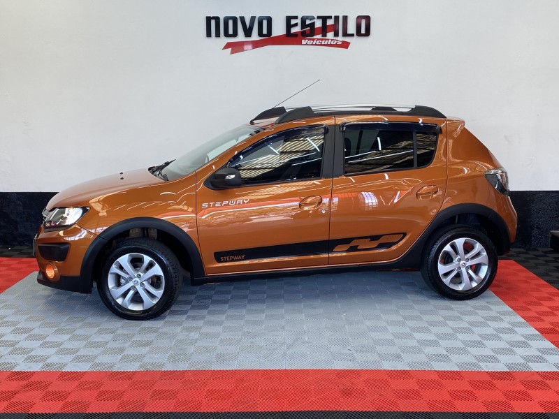 sandero 1.6 stepway 8v flex 4p automatizado 2015 caxias do sul