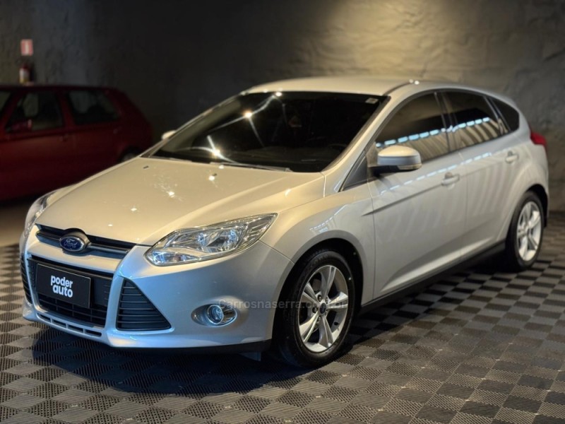 FOCUS 1.6 SE 16V FLEX 4P AUTOMÁTICO - 2014 - FARROUPILHA