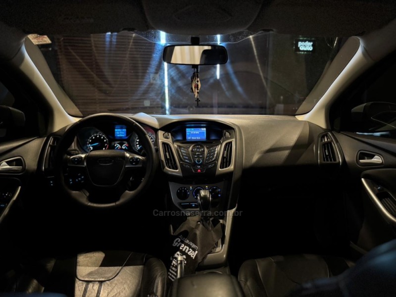 FOCUS 1.6 SE 16V FLEX 4P AUTOMÁTICO - 2014 - FARROUPILHA