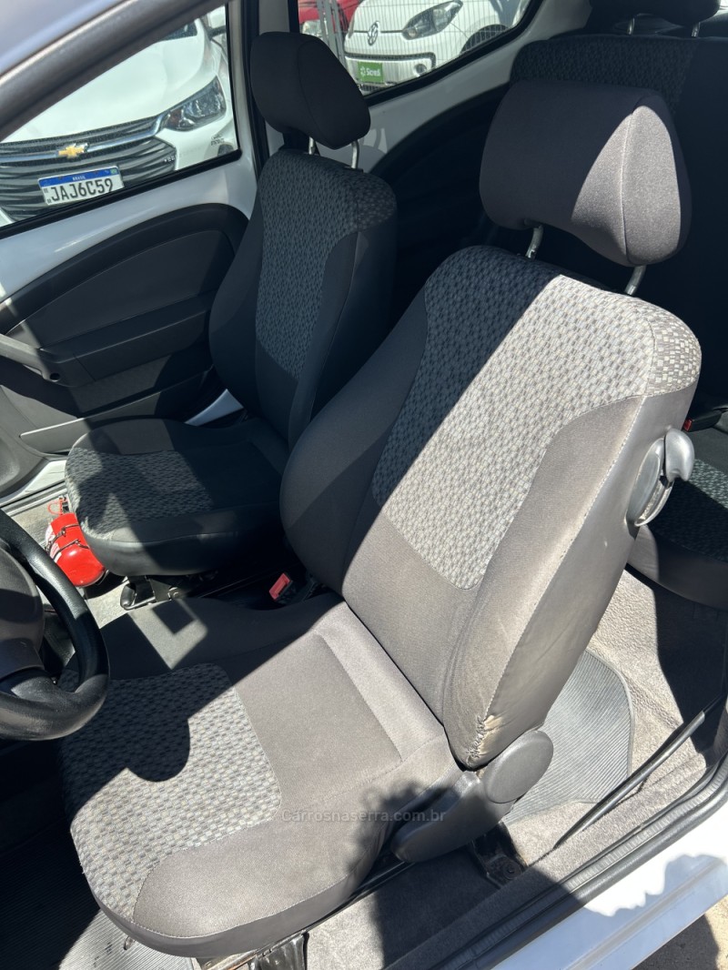 KA 1.0 FREESTYLE 12V FLEX 4P MANUAL - 2012 - CAMBARá DO SUL