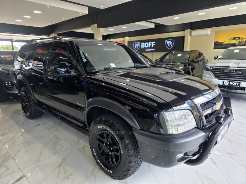 blazer 2.4 mpfi colina 4x2 8v gasolina 4p manual 2005 caxias do sul