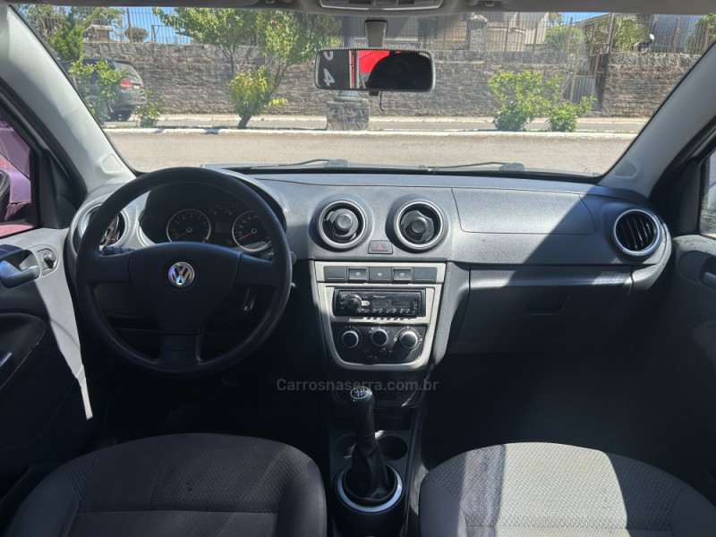 VOYAGE 1.0 I TREND 16V FLEX 4P MANUAL - 2011 - CAMBARá DO SUL