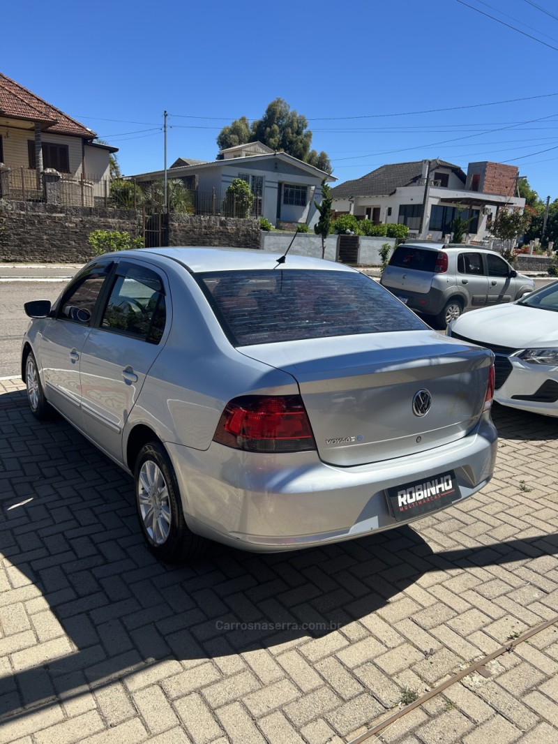 VOYAGE 1.0 I TREND 16V FLEX 4P MANUAL - 2011 - CAMBARá DO SUL