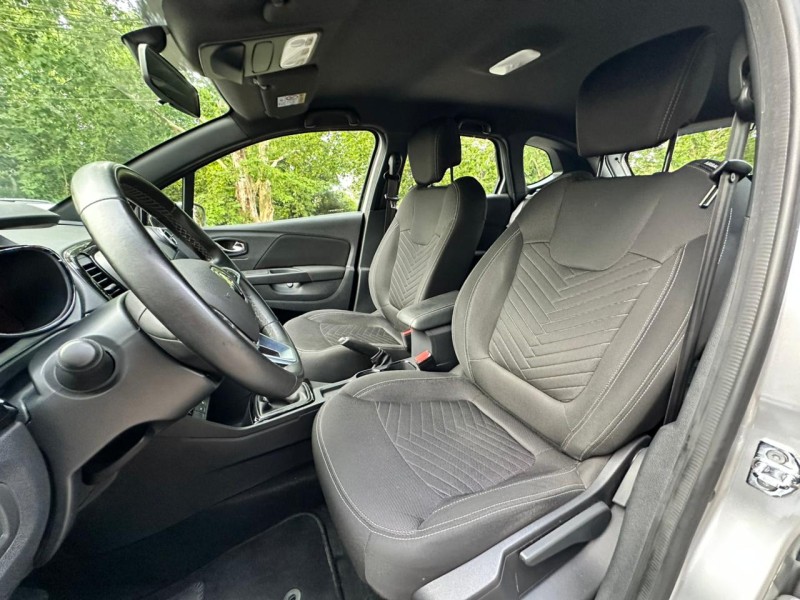 CAPTUR 1.3 ZEN 16V TURBO FLEX 4P AUTOMÁTICO - 2022 - DOIS IRMãOS