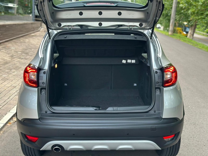 CAPTUR 1.3 ZEN 16V TURBO FLEX 4P AUTOMÁTICO - 2022 - DOIS IRMãOS