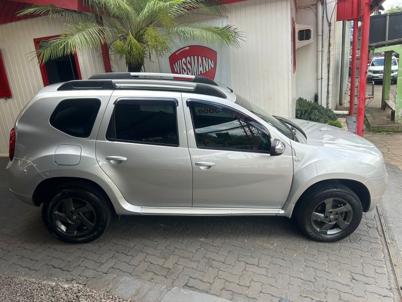 DUSTER 2.0 DYNAMIQUE 4X2 16V FLEX 4P AUTOMÁTICO - 2012 - TRêS COROAS