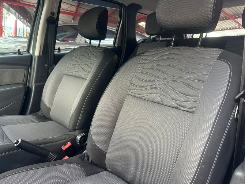DUSTER 2.0 DYNAMIQUE 4X2 16V FLEX 4P AUTOMÁTICO - 2012 - TRêS COROAS