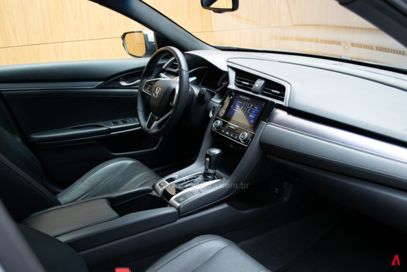 CIVIC 1.5 16V TOURING TURBO GASOLINA 4P AUTOMÁTICO - 2018 - GARIBALDI