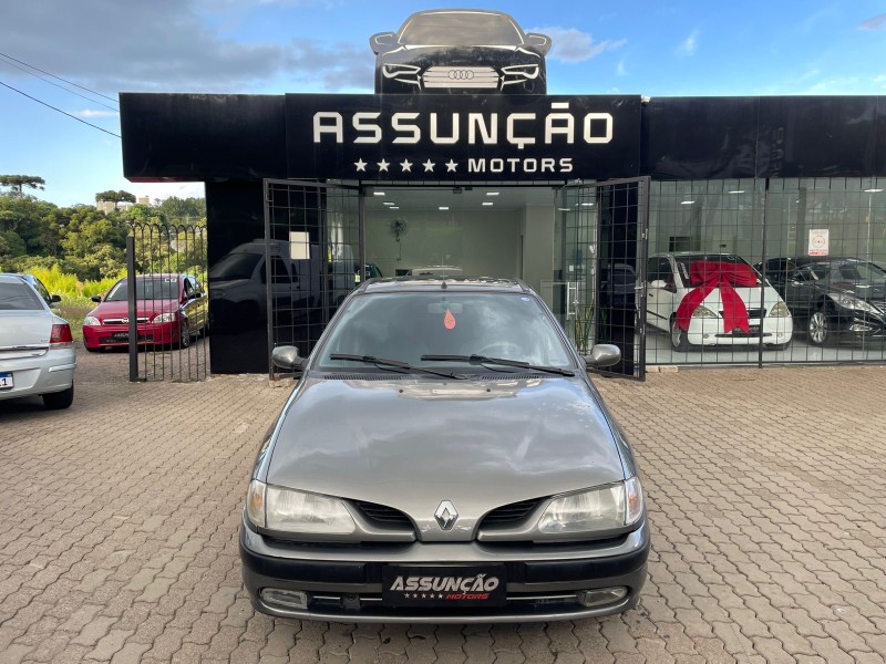 MÉGANE 2.0 RXE SEDAN 8V GASOLINA 4P MANUAL - 2000 - CAXIAS DO SUL