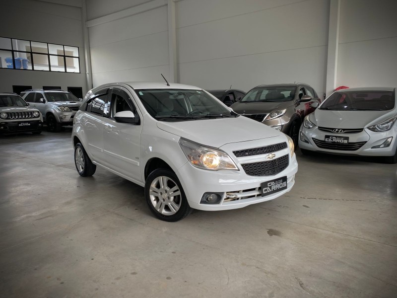 AGILE 1.4 MPFI LTZ 8V FLEX 4P MANUAL - 2012 - LAJEADO