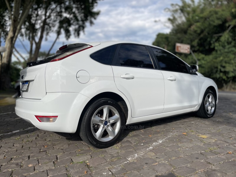FOCUS 1.6 GLX 8V FLEX 4P MANUAL - 2011 - BENTO GONçALVES