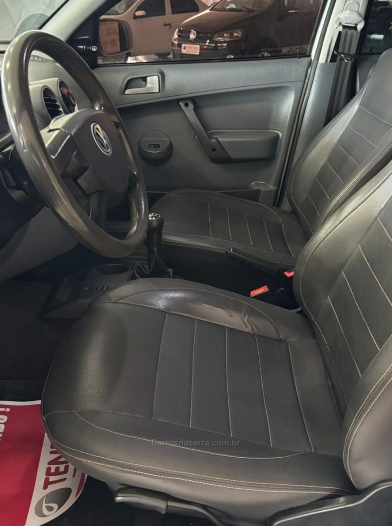 PARATI 1.6 MI 8V FLEX 4P MANUAL G.IV - 2013 - IGREJINHA