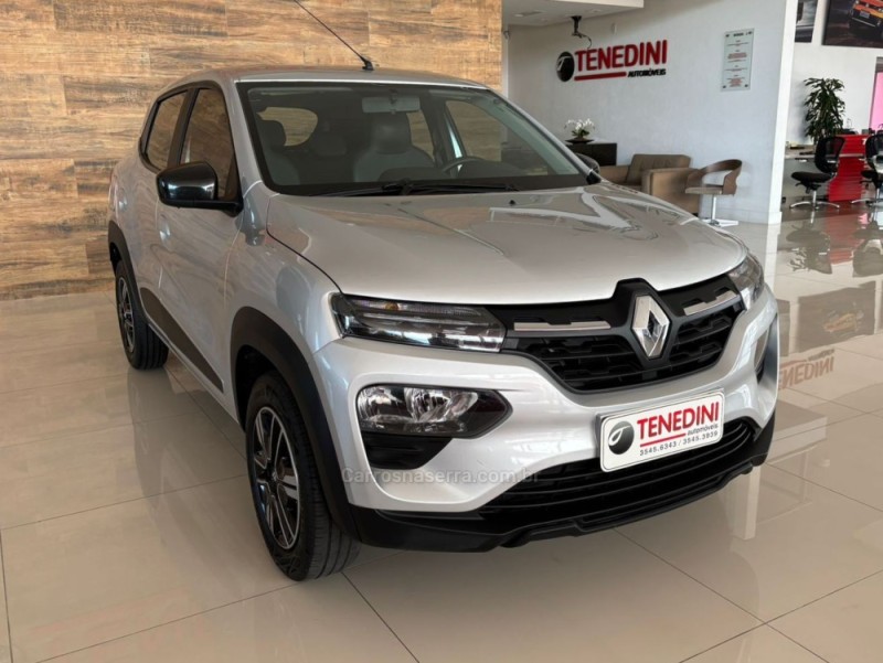 KWID 1.0 12V SCE FLEX INTENSE MANUAL - 2023 - IGREJINHA