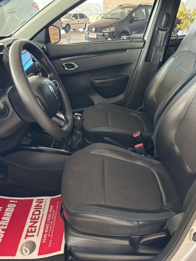 KWID 1.0 12V SCE FLEX INTENSE MANUAL - 2023 - IGREJINHA