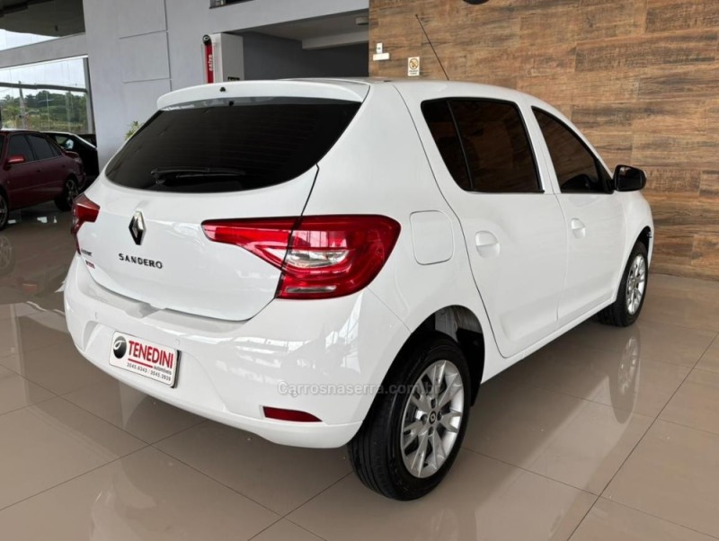SANDERO 1.0 ZEN 12V FLEX 4P MANUAL - 2021 - IGREJINHA