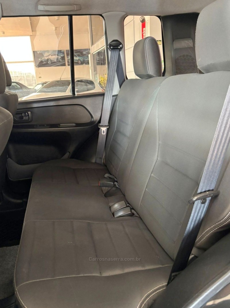 PAJERO TR4 2.0 4X2 16V 140CV FLEX 4P AUTOMÁTICO - 2013 - IGREJINHA